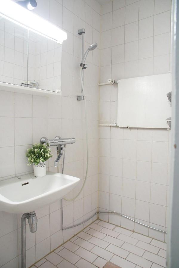 Oulu City Center 4-Room Apartment Parking Exterior foto